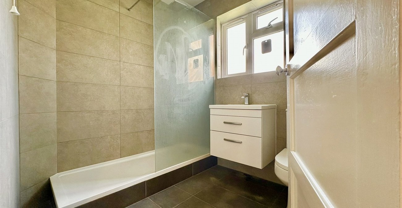 1 bedroom property for sale in Swanscombe | Robinson Jackson