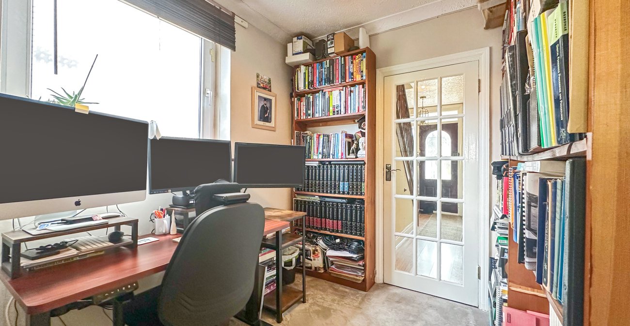 3 bedroom house for sale in Rainham | Robinson Michael & Jackson