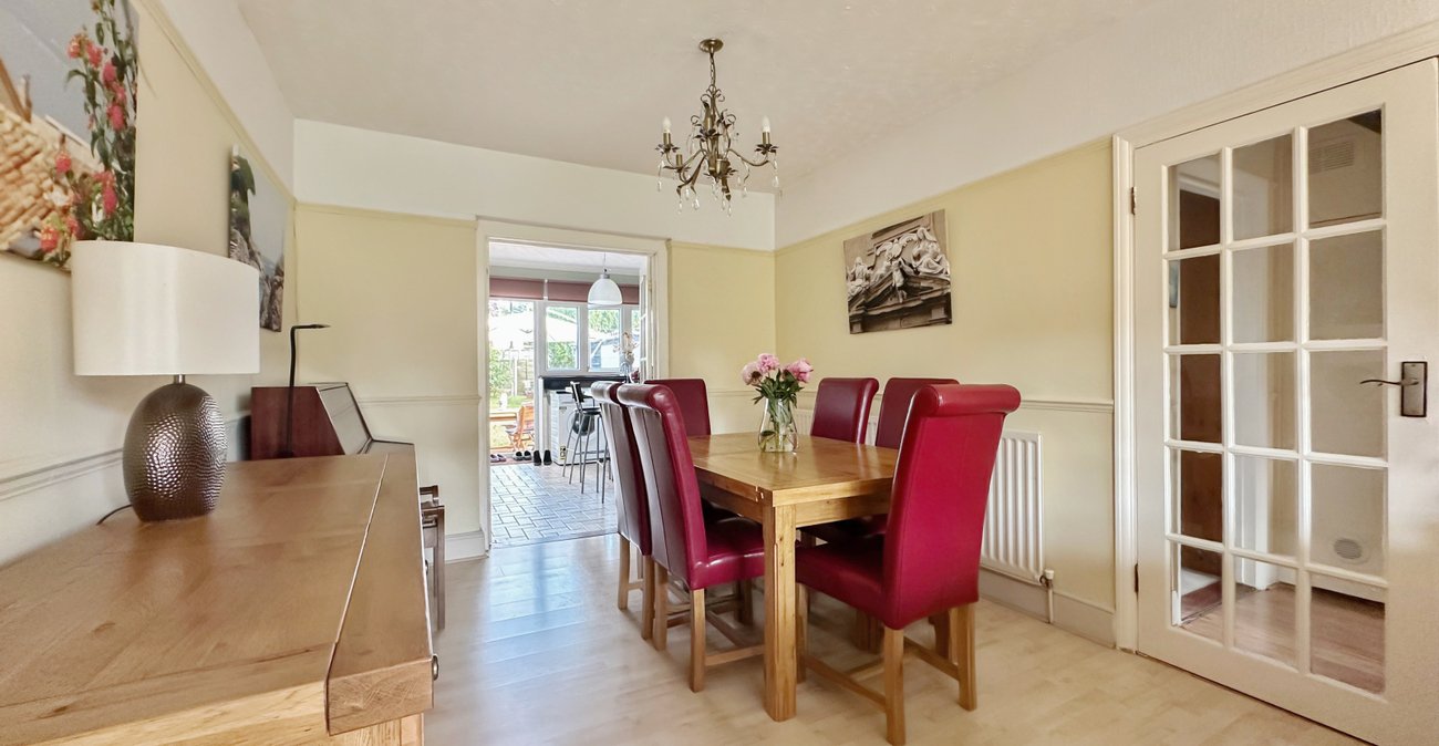 3 bedroom house for sale in Rainham | Robinson Michael & Jackson