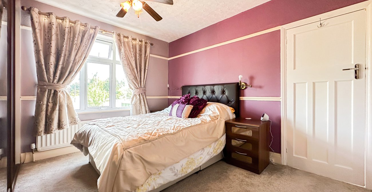 3 bedroom house for sale in Rainham | Robinson Michael & Jackson