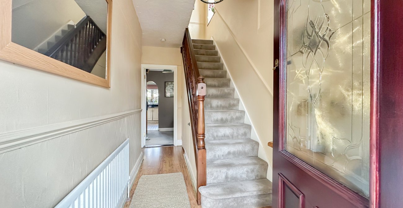 3 bedroom house for sale in Rainham | Robinson Michael & Jackson