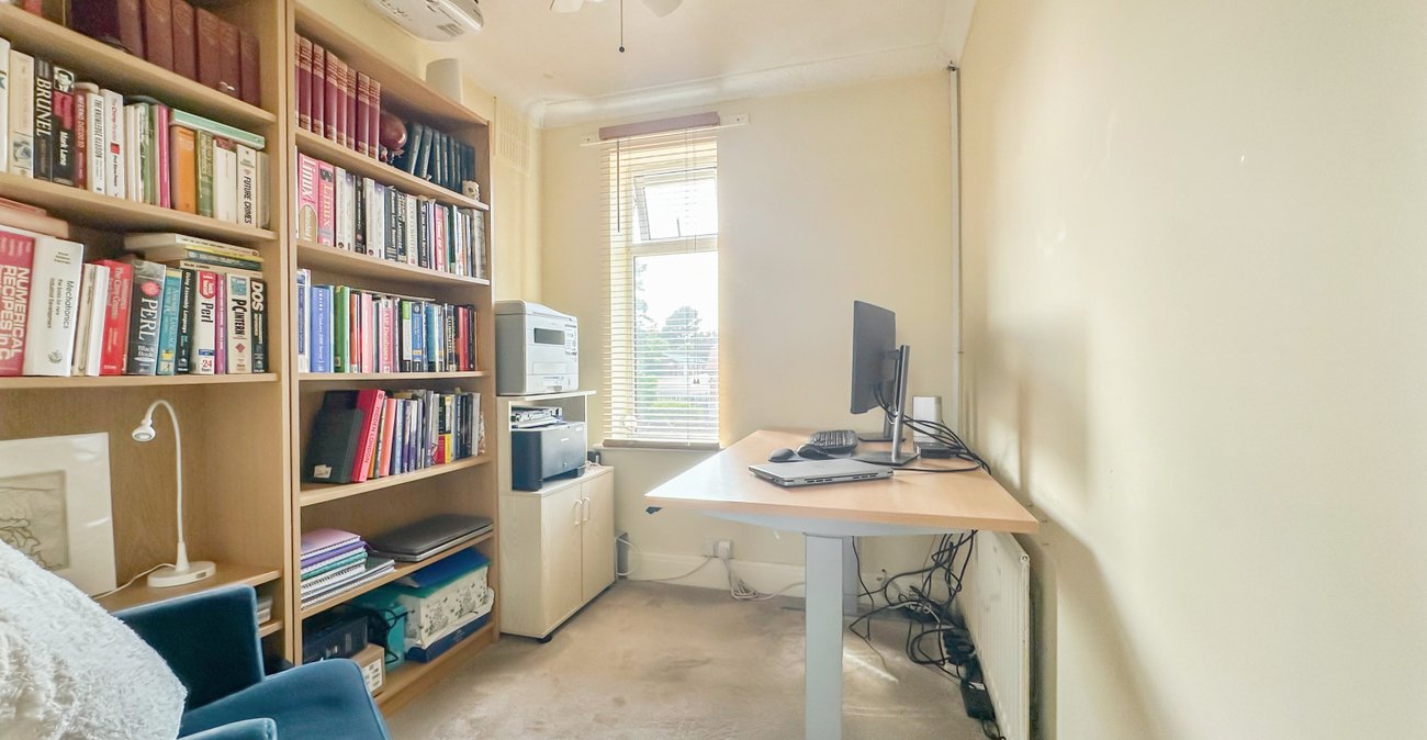 3 bedroom house for sale in Rainham | Robinson Michael & Jackson