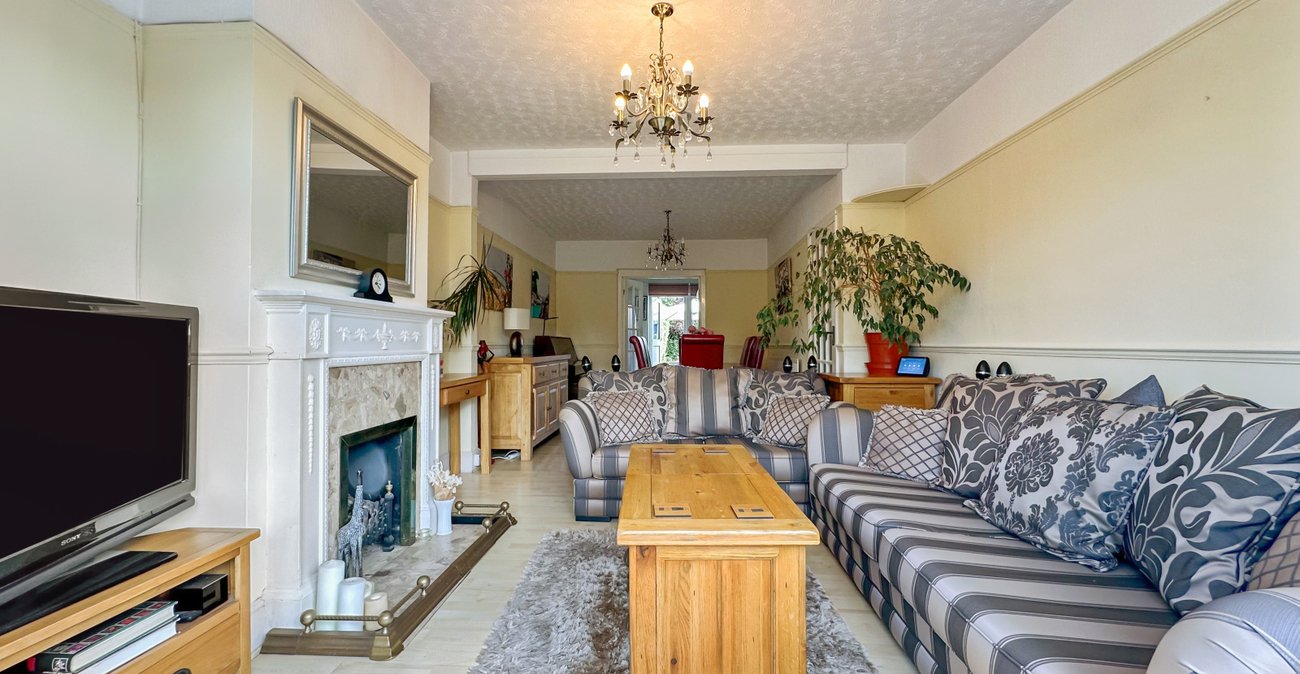 3 bedroom house for sale in Rainham | Robinson Michael & Jackson