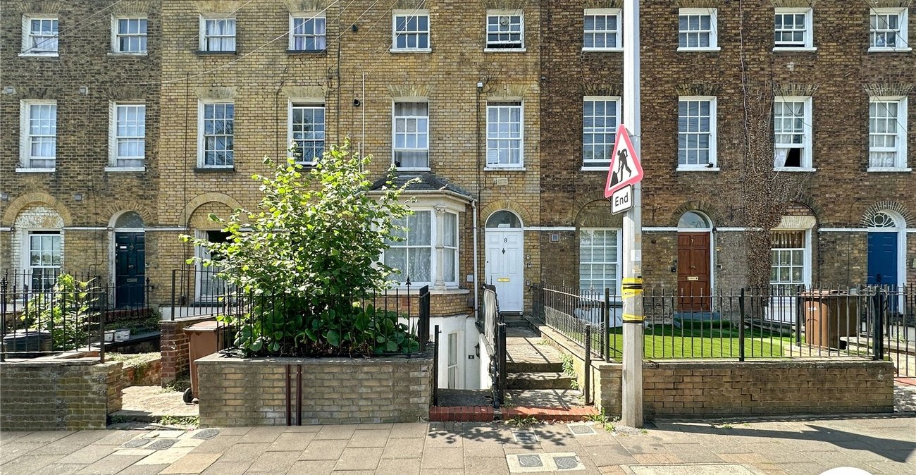 1 bedroom property for sale in Chatham | Robinson Michael & Jackson