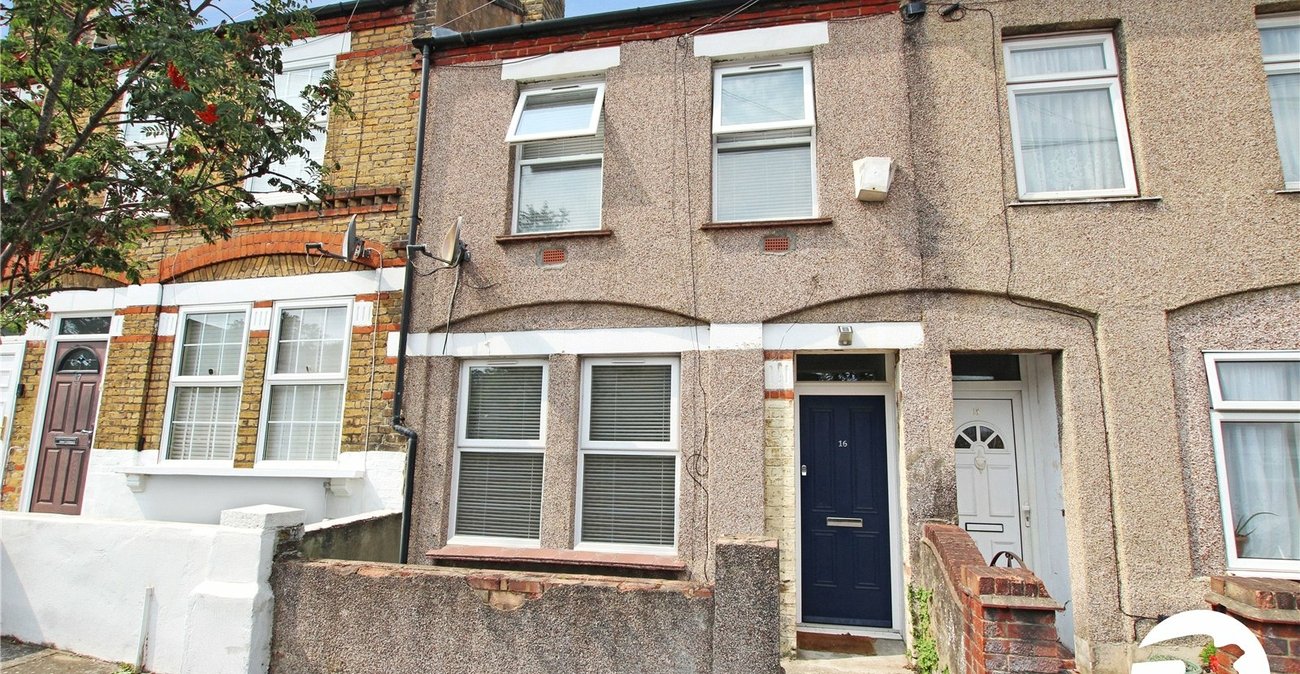 2 bedroom house for sale in Plumstead | Robinson Jackson