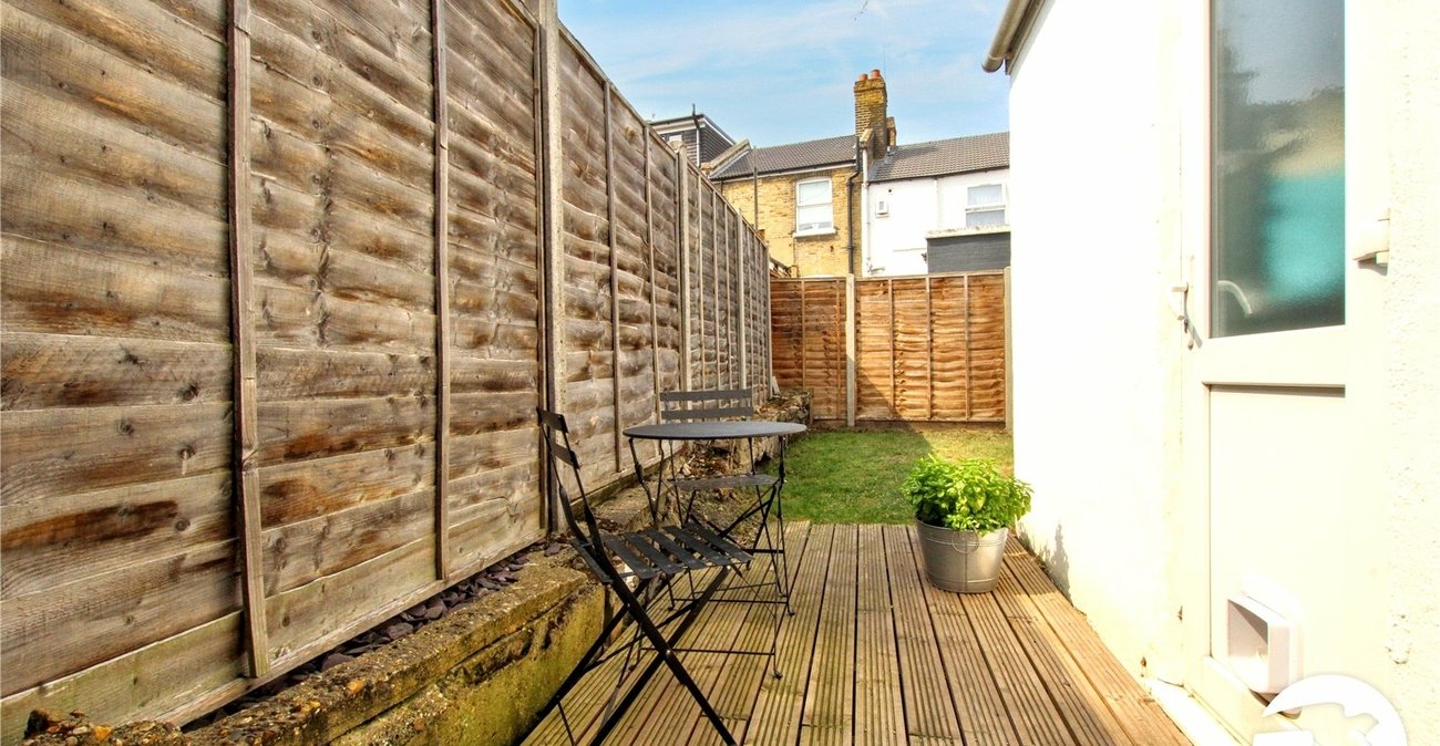 2 bedroom house for sale in Plumstead | Robinson Jackson