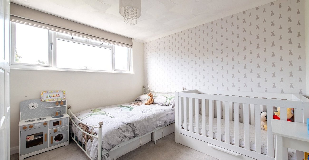 2 bedroom house for sale in Chalk | Robinson Michael & Jackson