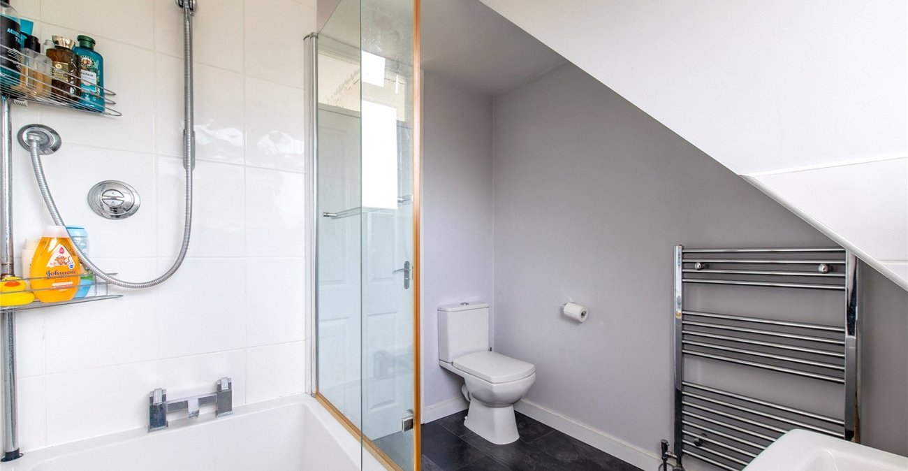 2 bedroom house for sale in Chalk | Robinson Michael & Jackson