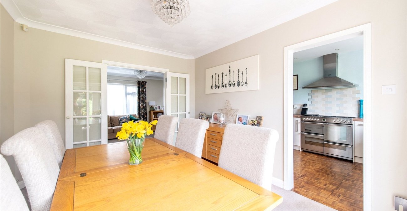 2 bedroom house for sale in Chalk | Robinson Michael & Jackson