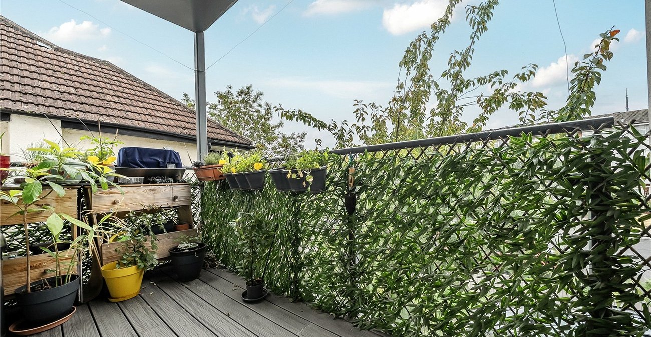 2 bedroom property for sale in Thornton Heath | Robinson Jackson