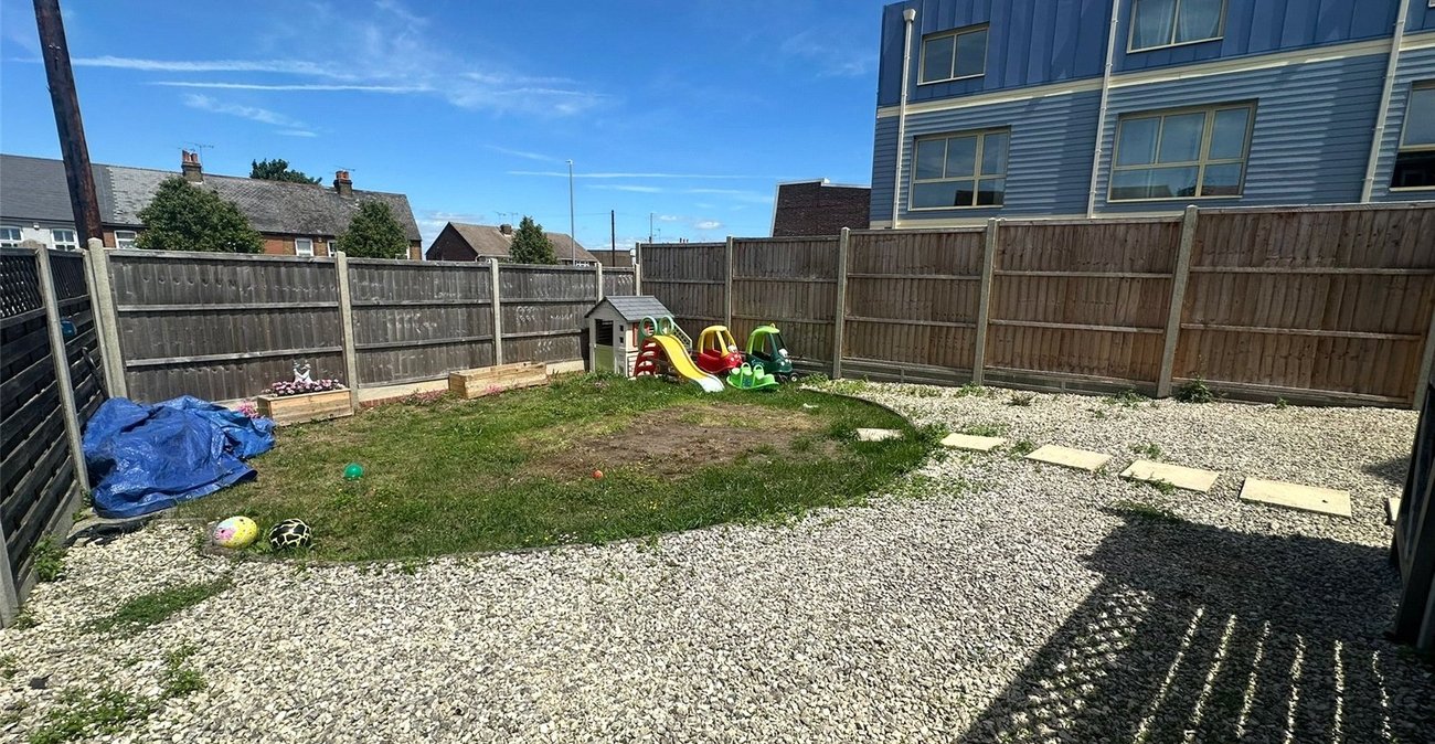 2 bedroom house for sale in Chalk | Robinson Michael & Jackson