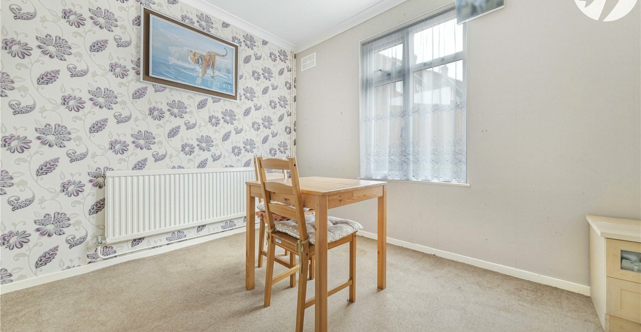 3 bedroom house for sale in Dartford | Robinson Jackson