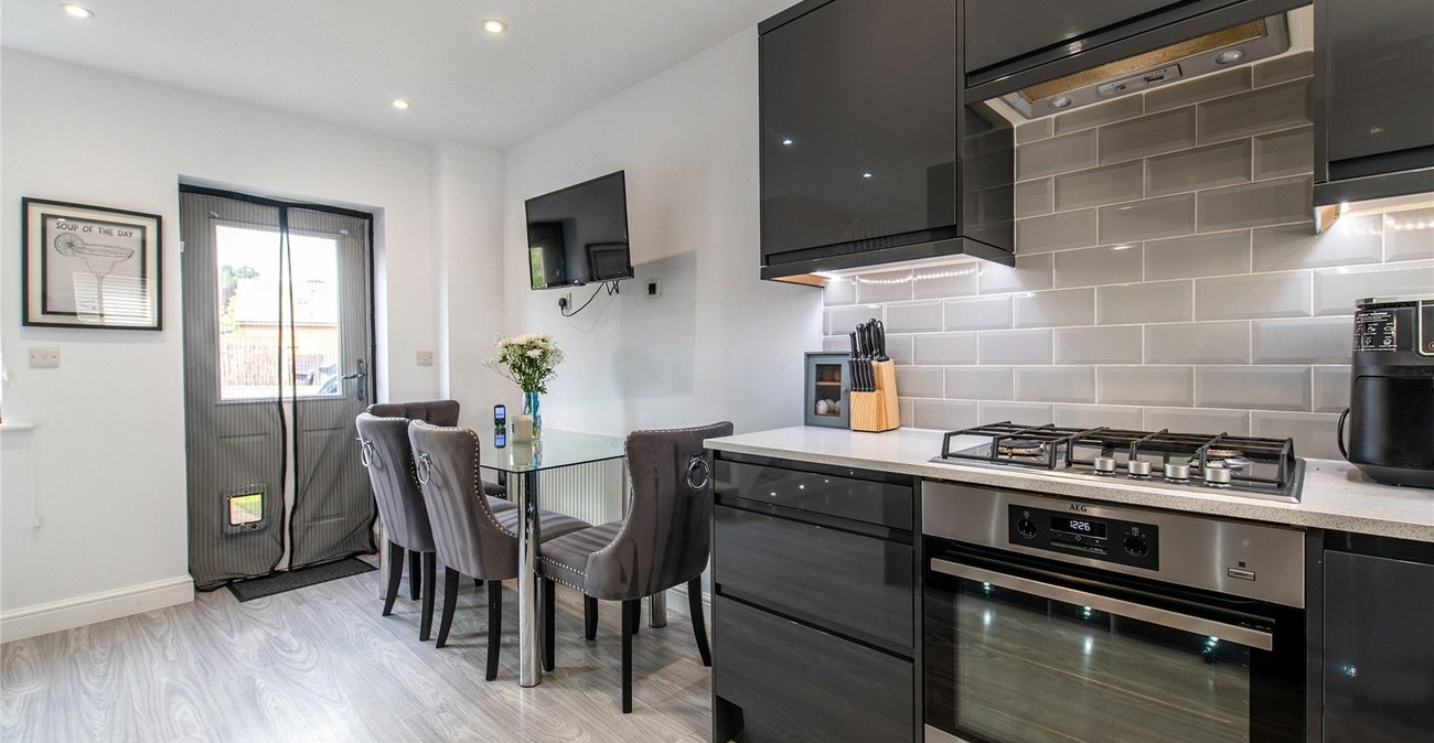 2 bedroom house for sale in Strood | Robinson Michael & Jackson