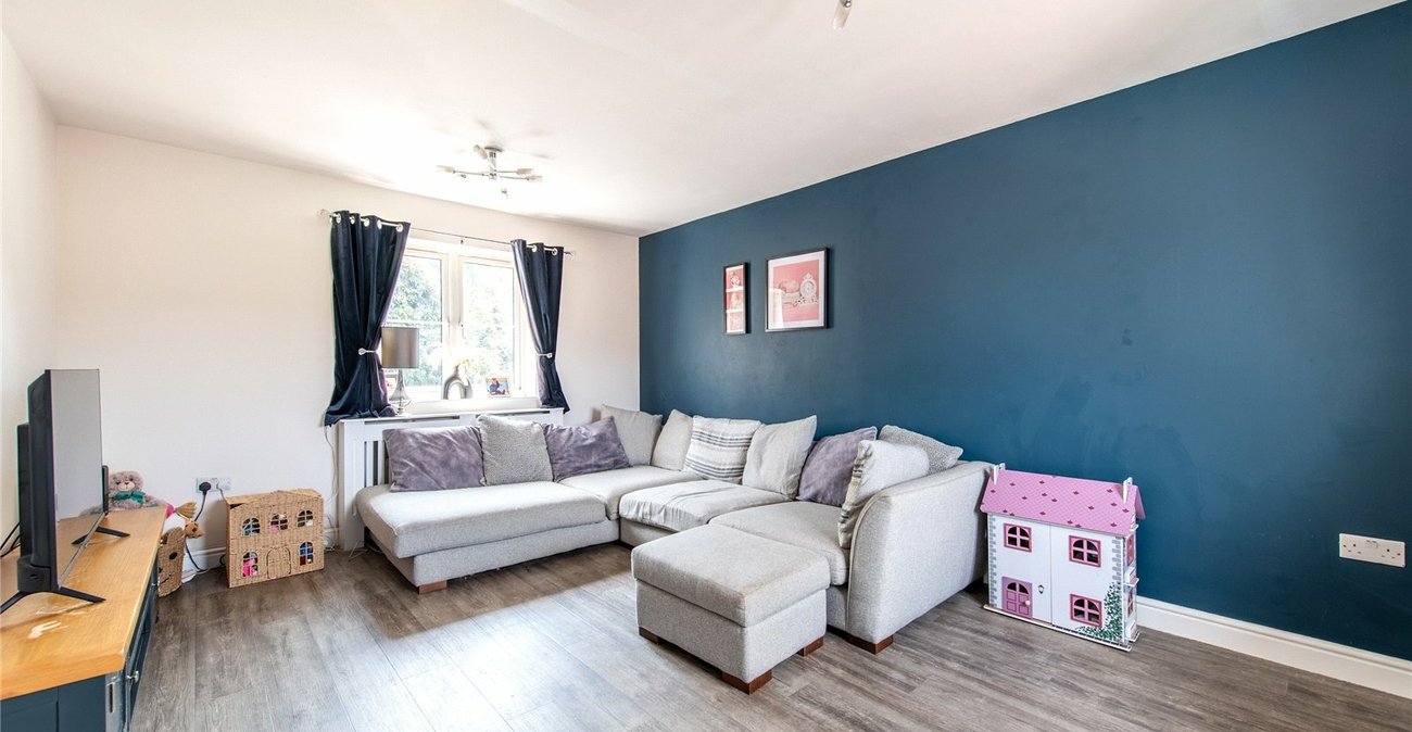 2 bedroom house for sale in Strood | Robinson Michael & Jackson