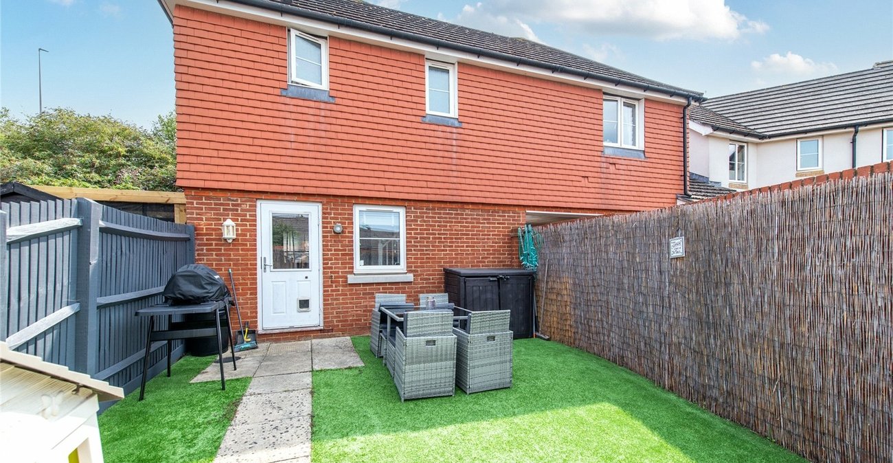 2 bedroom house for sale in Strood | Robinson Michael & Jackson