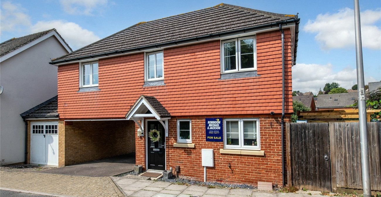 2 bedroom house for sale in Strood | Robinson Michael & Jackson