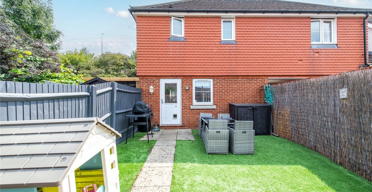 2 bedroom house for sale in Strood | Robinson Michael & Jackson