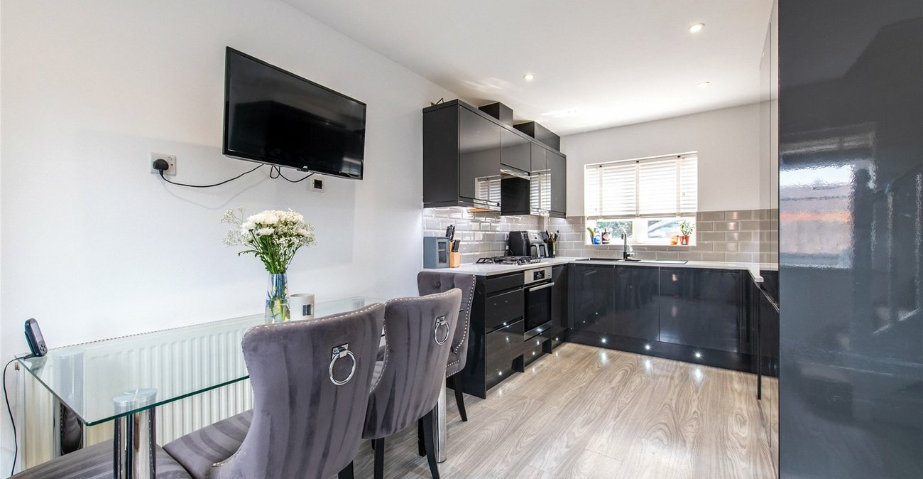 2 bedroom house for sale in Strood | Robinson Michael & Jackson