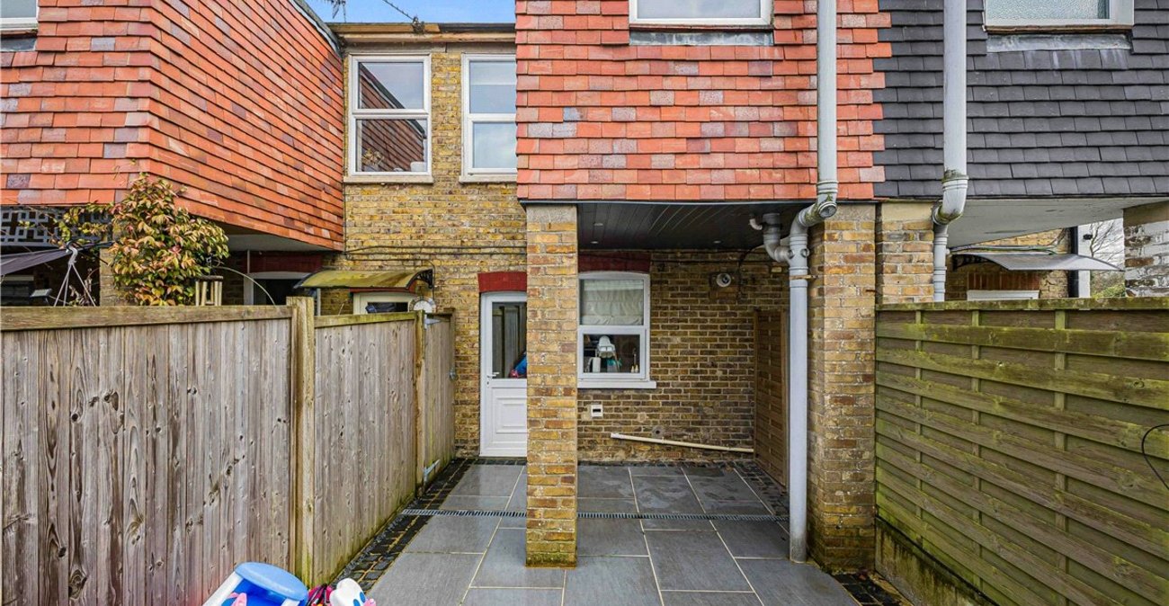 2 bedroom house for sale in Halstead | Robinson Jackson