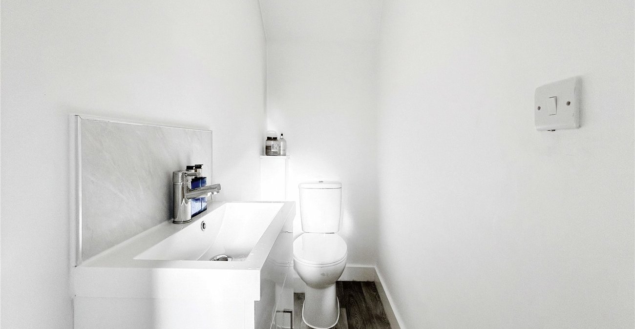 3 bedroom house for sale in Rainham | Robinson Michael & Jackson