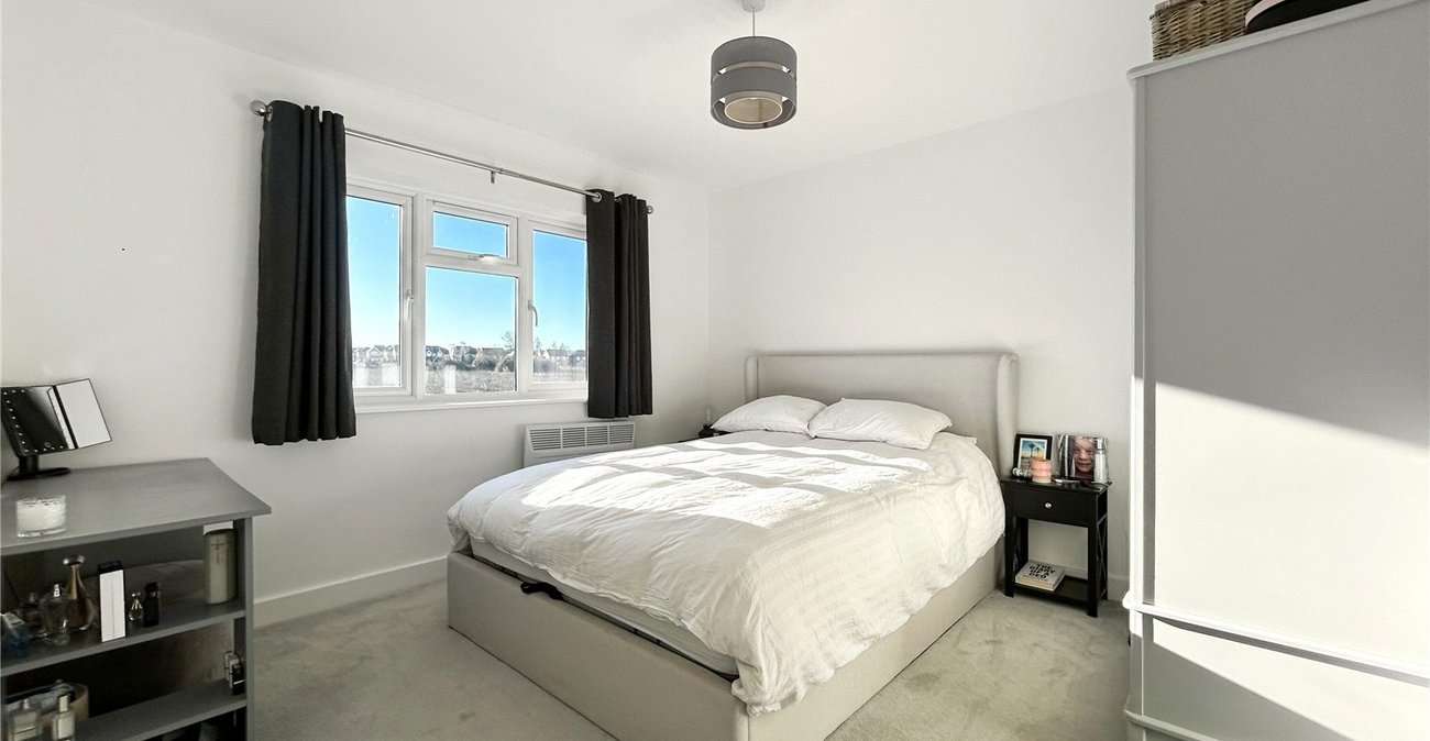 3 bedroom house for sale in Rainham | Robinson Michael & Jackson