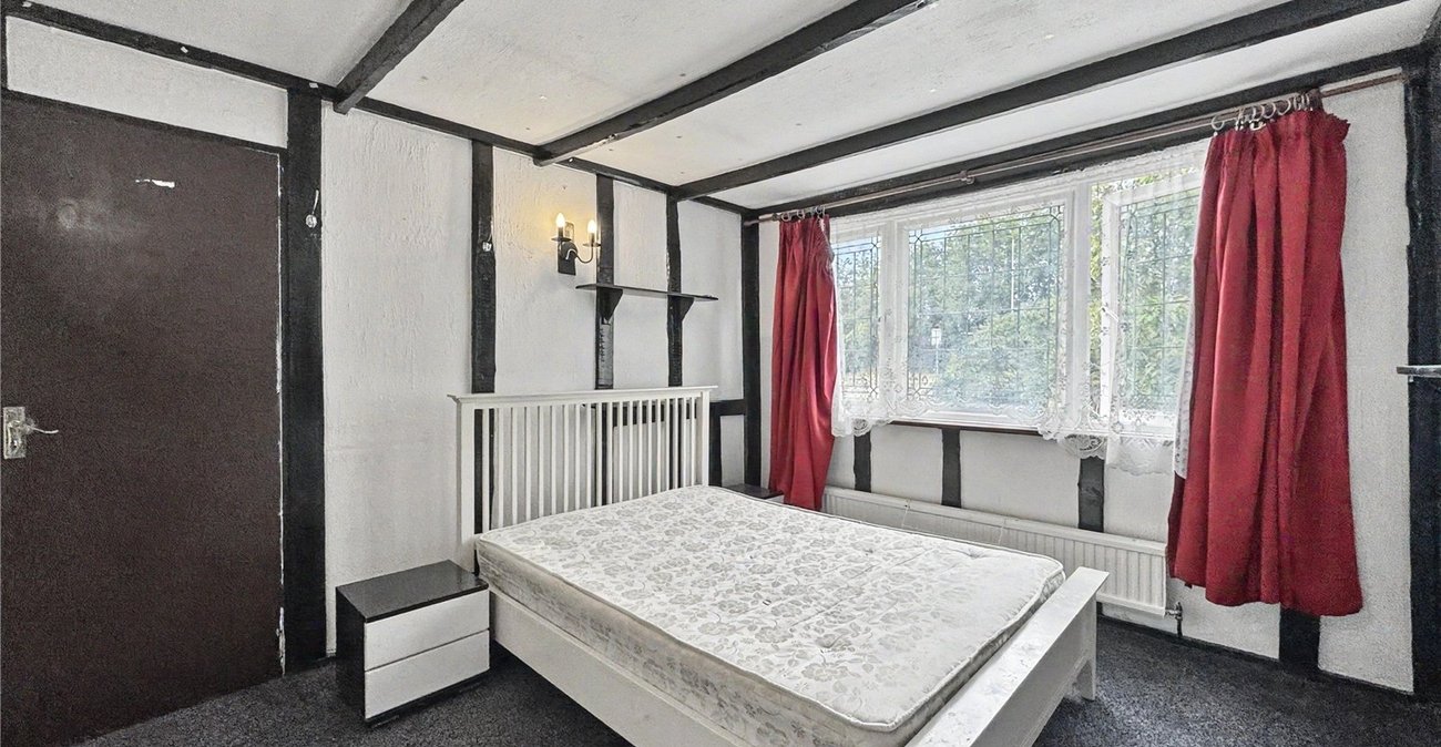 4 bedroom house for sale in Rainham | Robinson Michael & Jackson