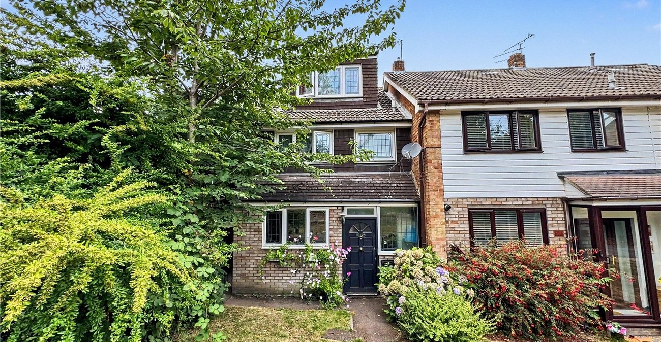 4 bedroom house for sale in Rainham | Robinson Michael & Jackson