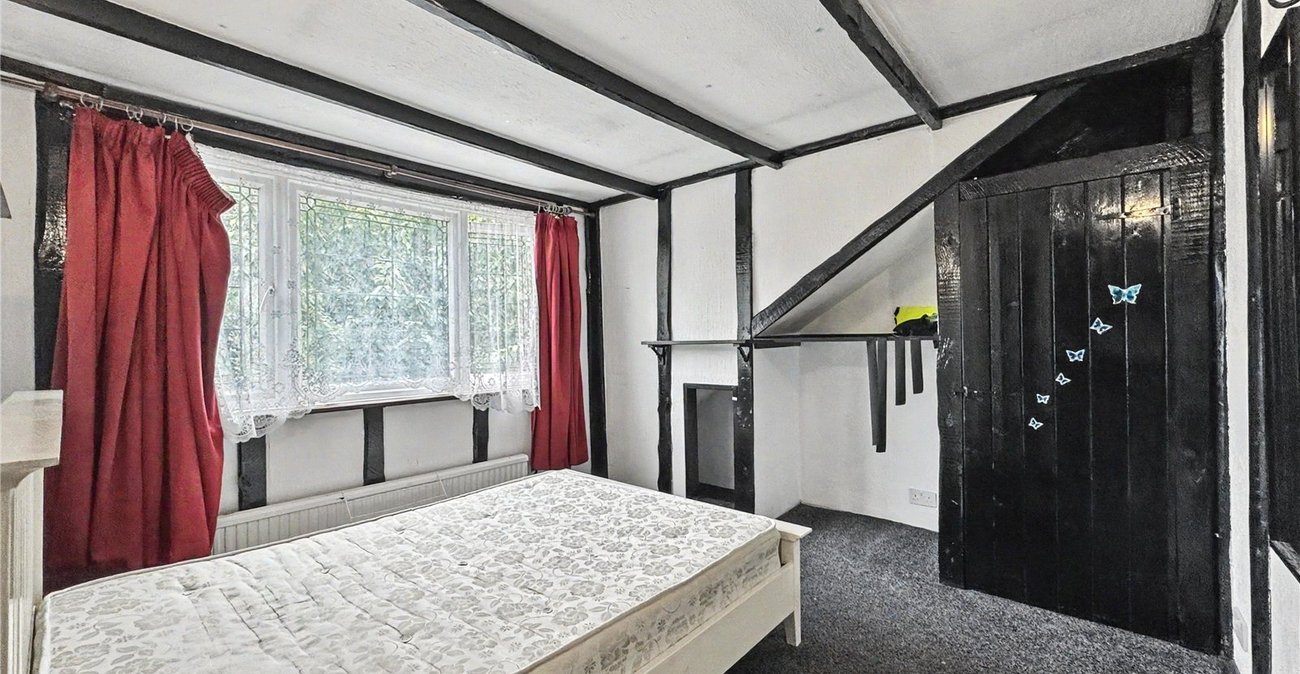 4 bedroom house for sale in Rainham | Robinson Michael & Jackson