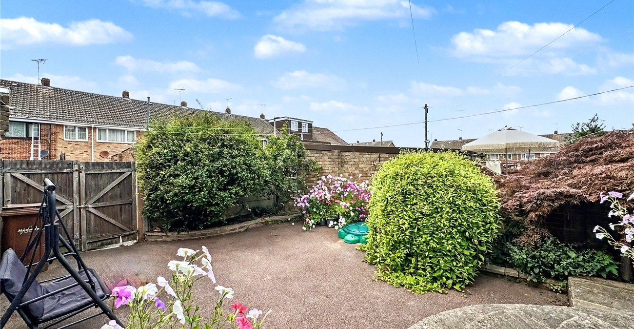 4 bedroom house for sale in Rainham | Robinson Michael & Jackson