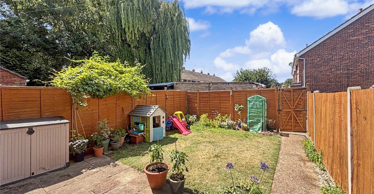 3 bedroom house for sale in Rainham | Robinson Michael & Jackson