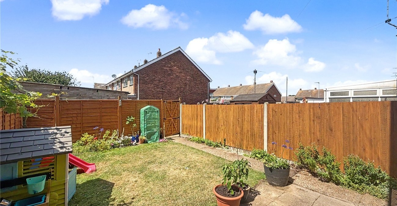 3 bedroom house for sale in Rainham | Robinson Michael & Jackson