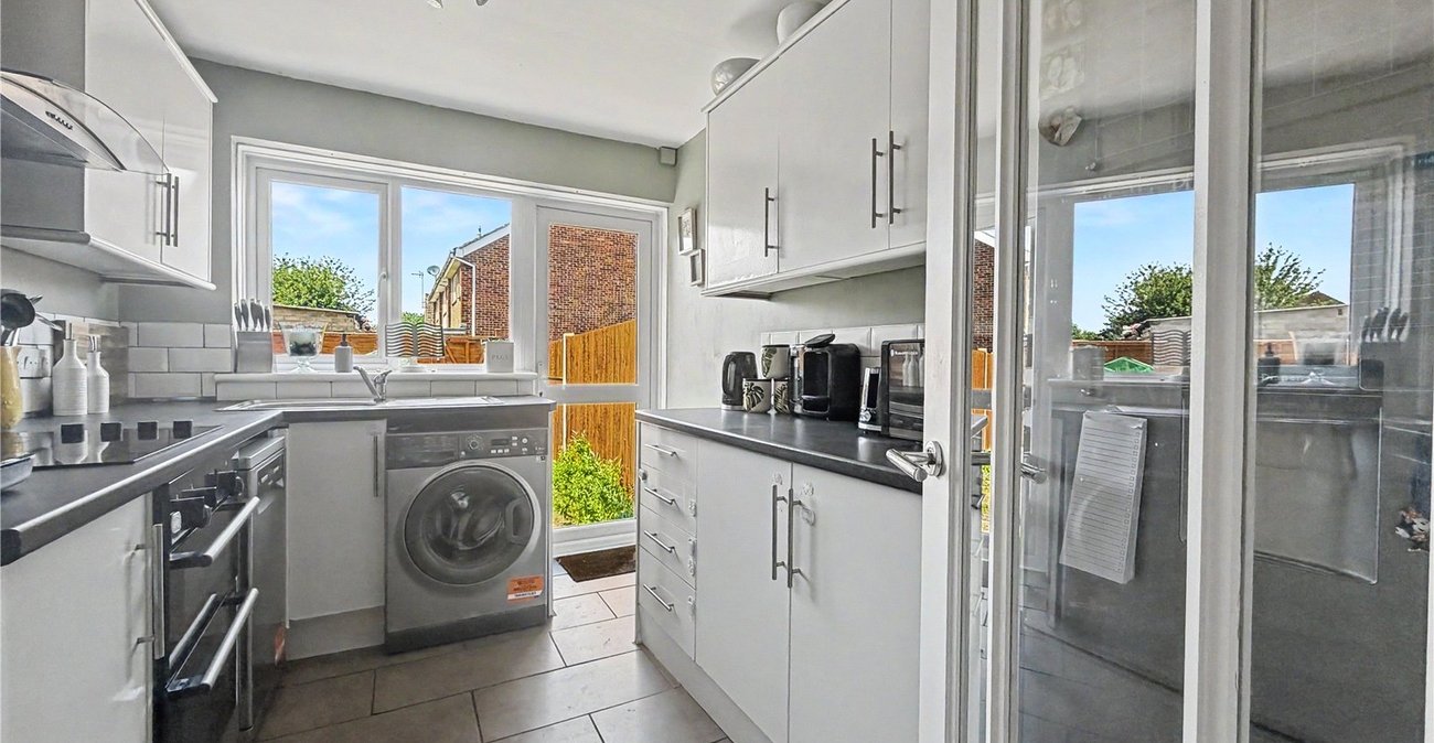 3 bedroom house for sale in Rainham | Robinson Michael & Jackson