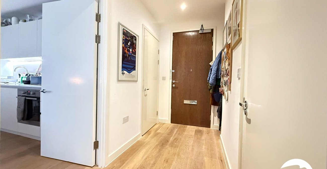 1 bedroom property for sale in London | Robinson Jackson