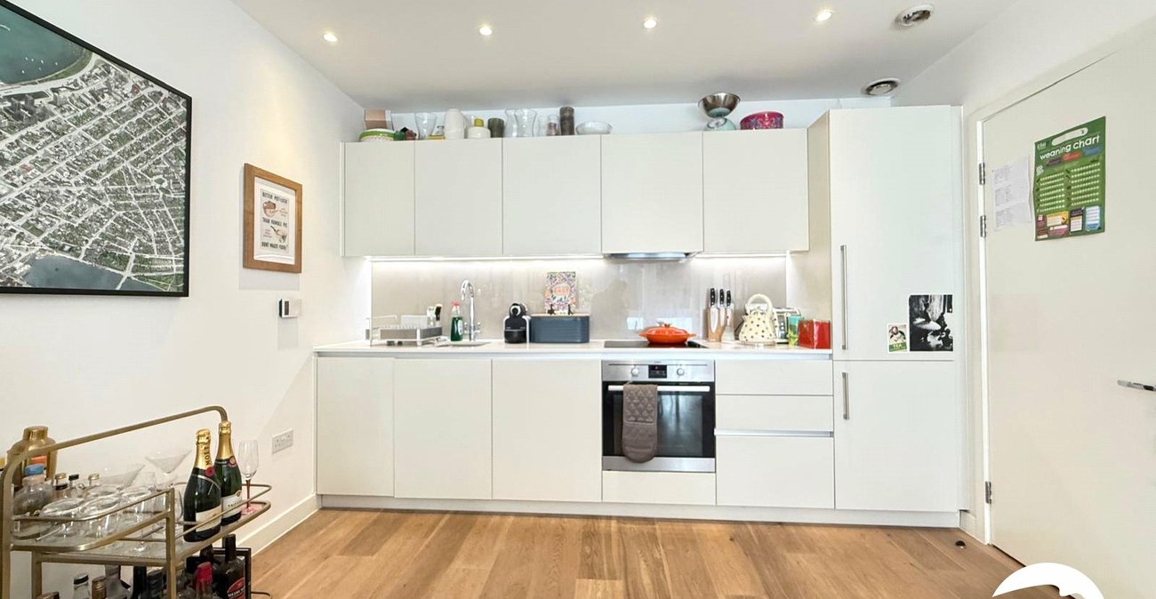 1 bedroom property for sale in London | Robinson Jackson