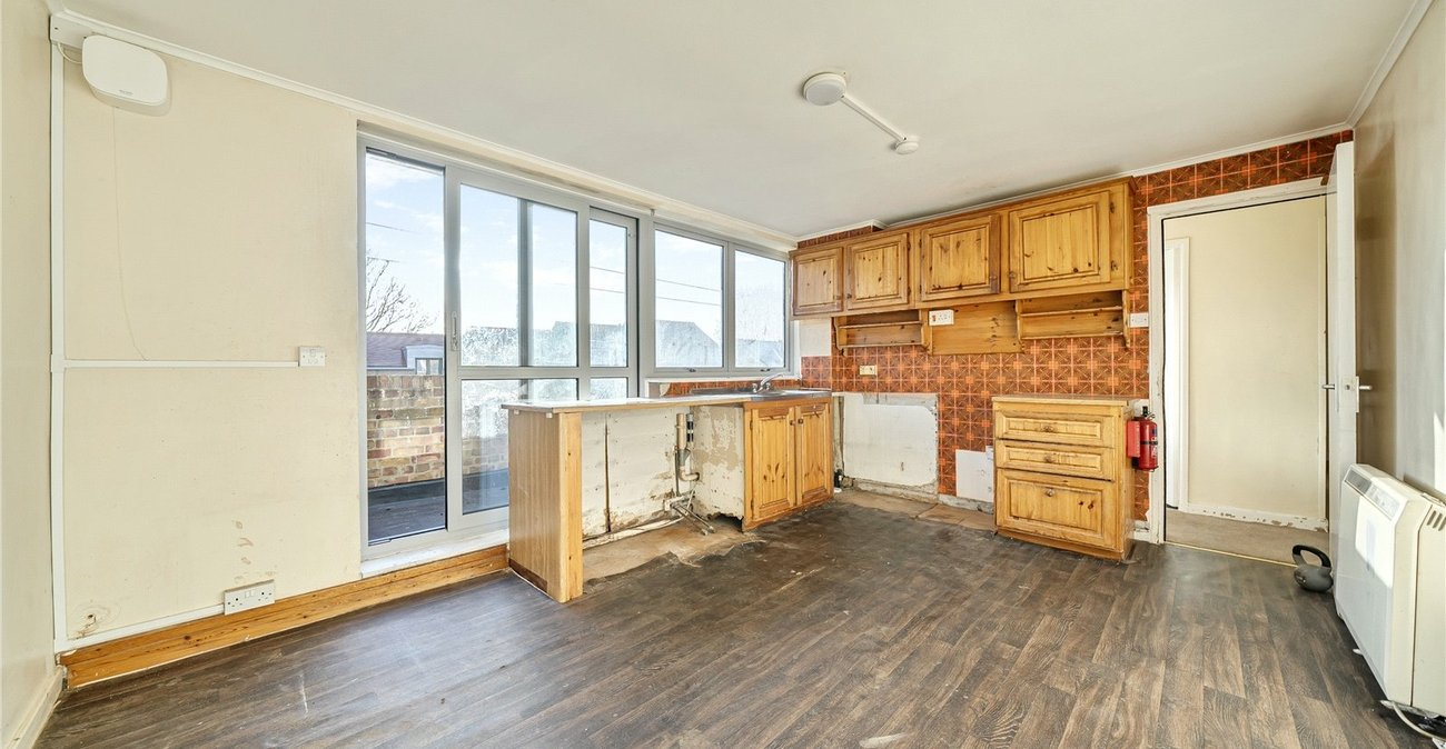 4 bedroom property for sale in Kirkdale | Robinson Jackson