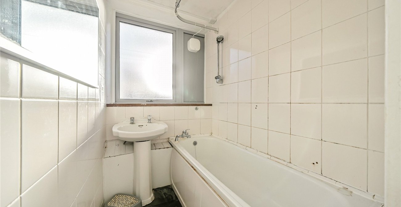 4 bedroom property for sale in Kirkdale | Robinson Jackson