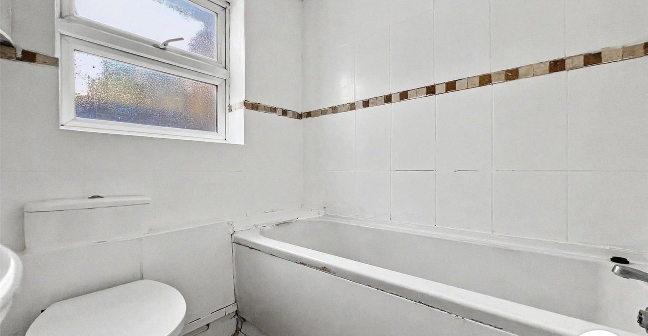 5 bedroom house for sale in Chatham | Robinson Michael & Jackson