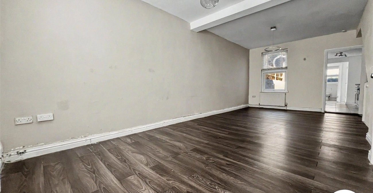 5 bedroom house for sale in Chatham | Robinson Michael & Jackson