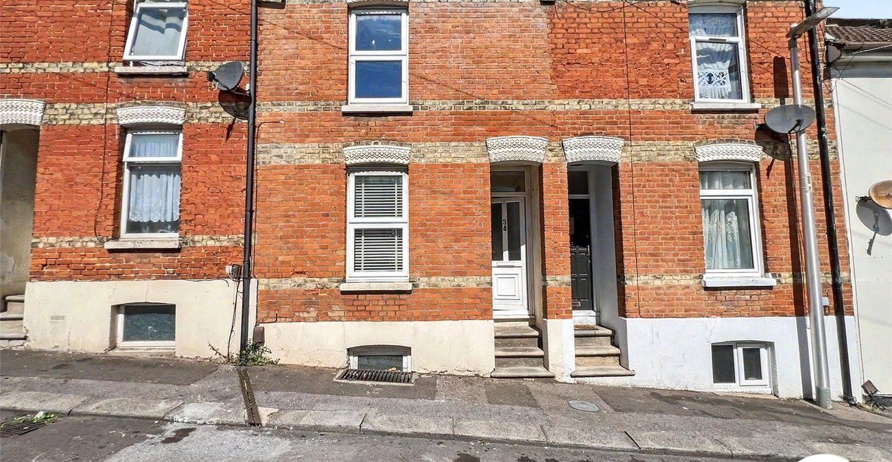 5 bedroom house for sale in Chatham | Robinson Michael & Jackson