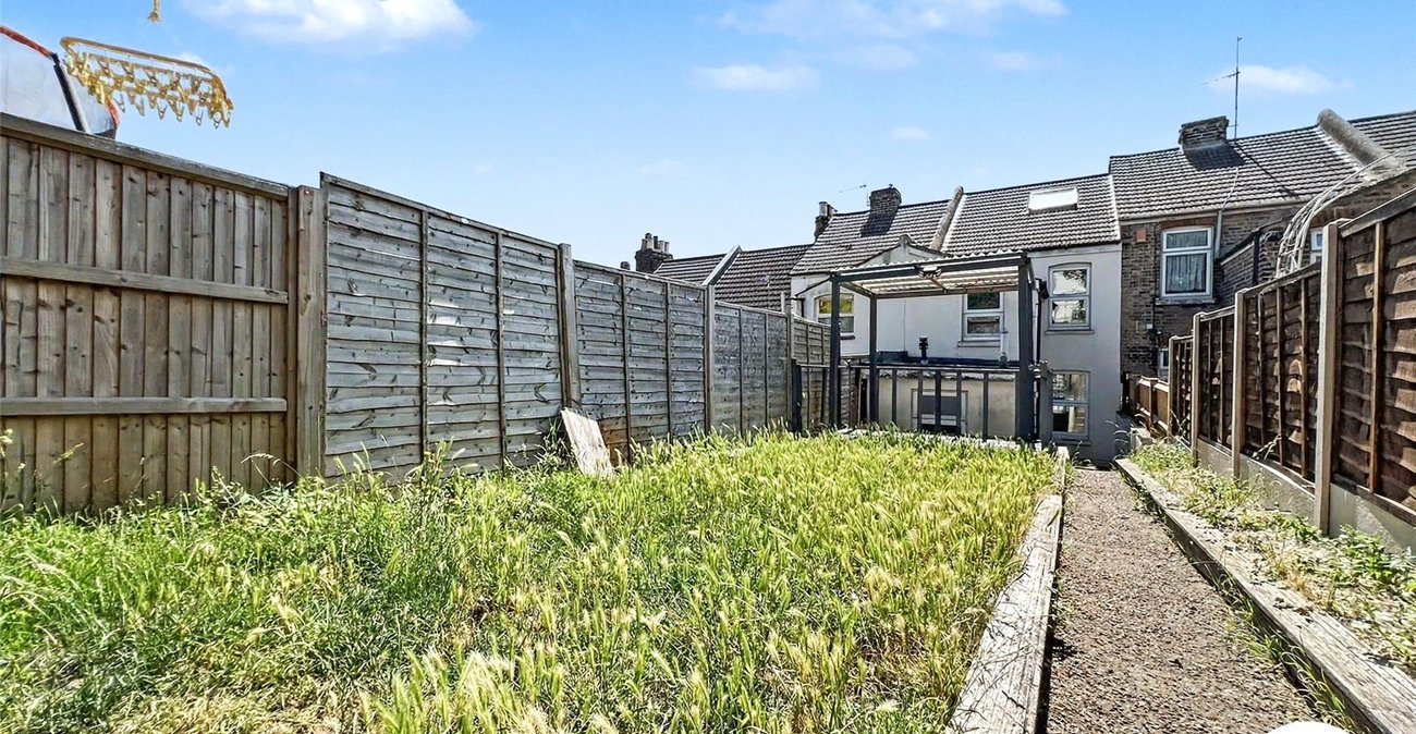 5 bedroom house for sale in Chatham | Robinson Michael & Jackson