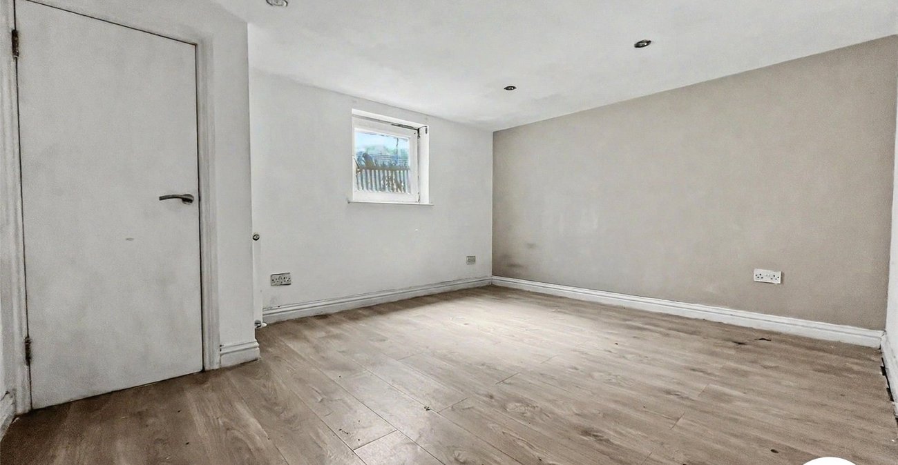 5 bedroom house for sale in Chatham | Robinson Michael & Jackson
