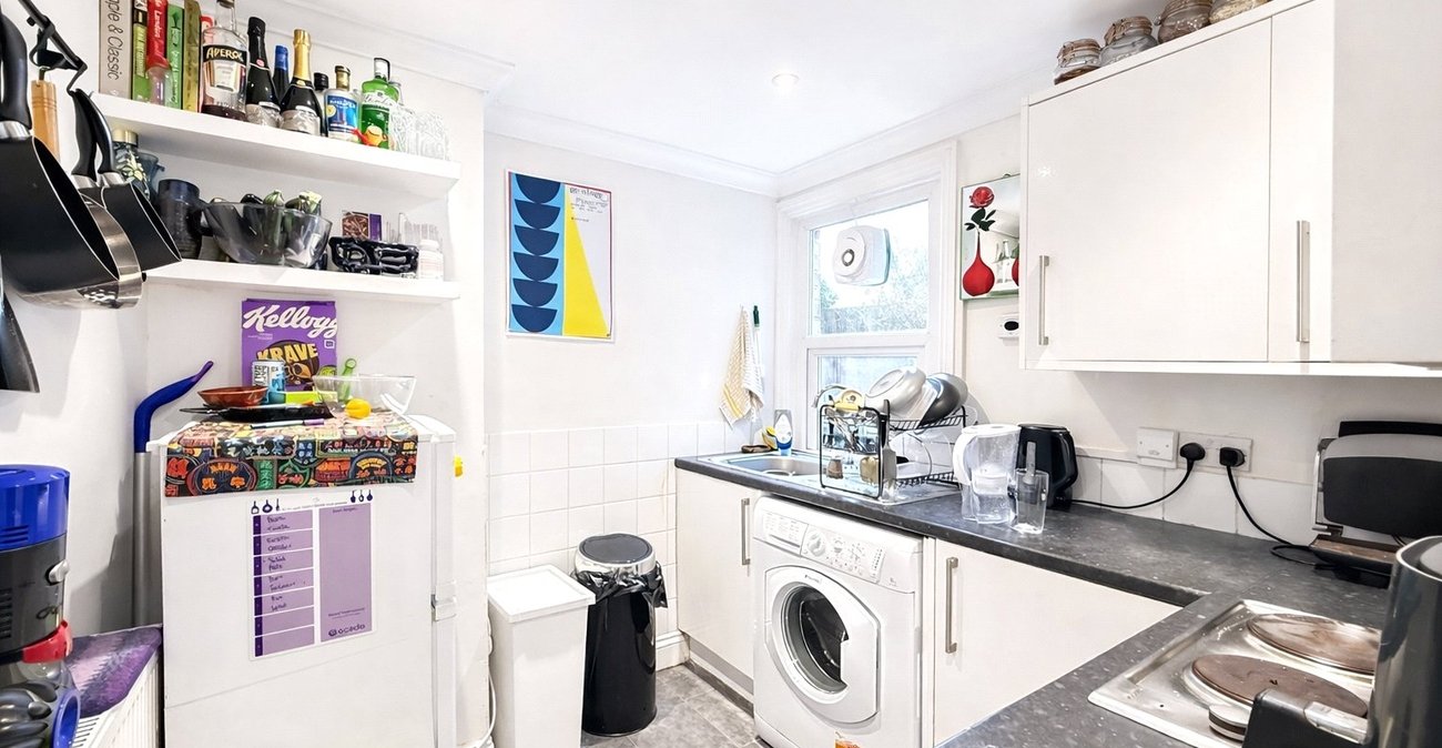 2 bedroom property for sale in Lewisham | Robinson Jackson