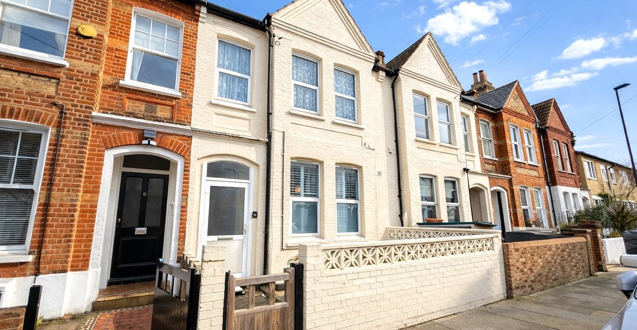 2 bedroom property for sale in Lewisham | Robinson Jackson