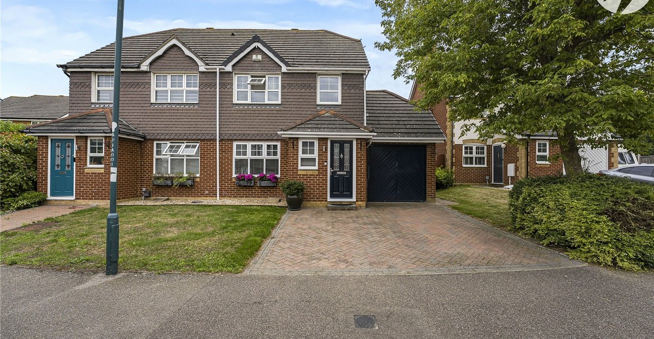 3 bedroom house for sale in Swanscombe | Robinson Jackson