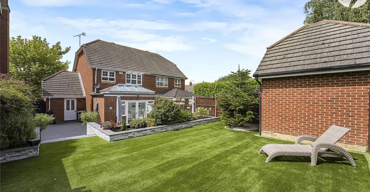 3 bedroom house for sale in Swanscombe | Robinson Jackson