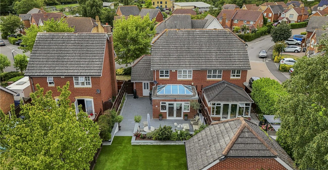 3 bedroom house for sale in Swanscombe | Robinson Jackson