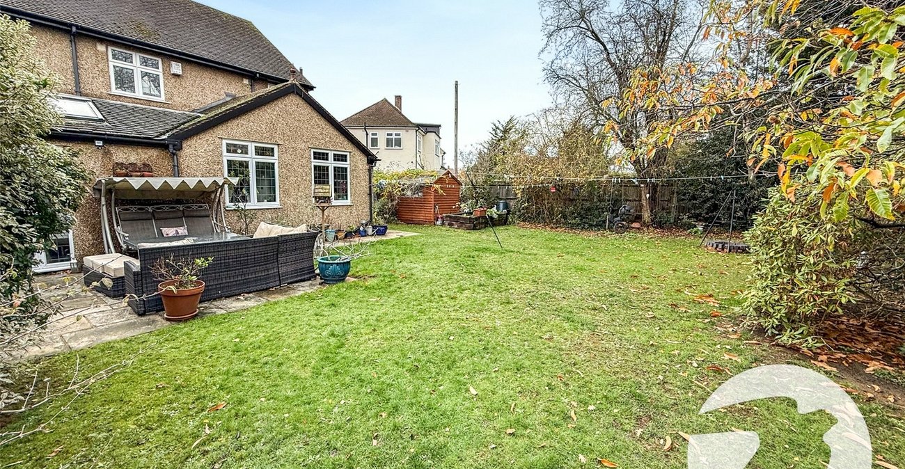 5 bedroom house for sale in London | Robinson Jackson