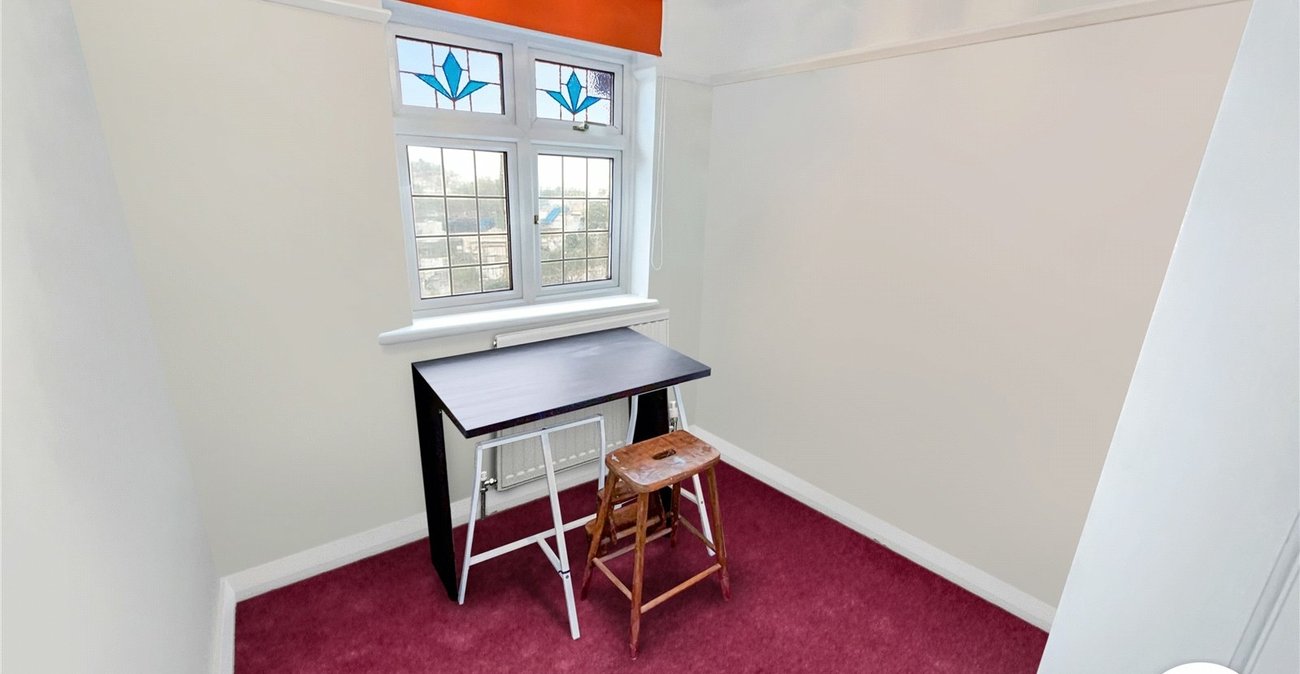 5 bedroom house for sale in London | Robinson Jackson