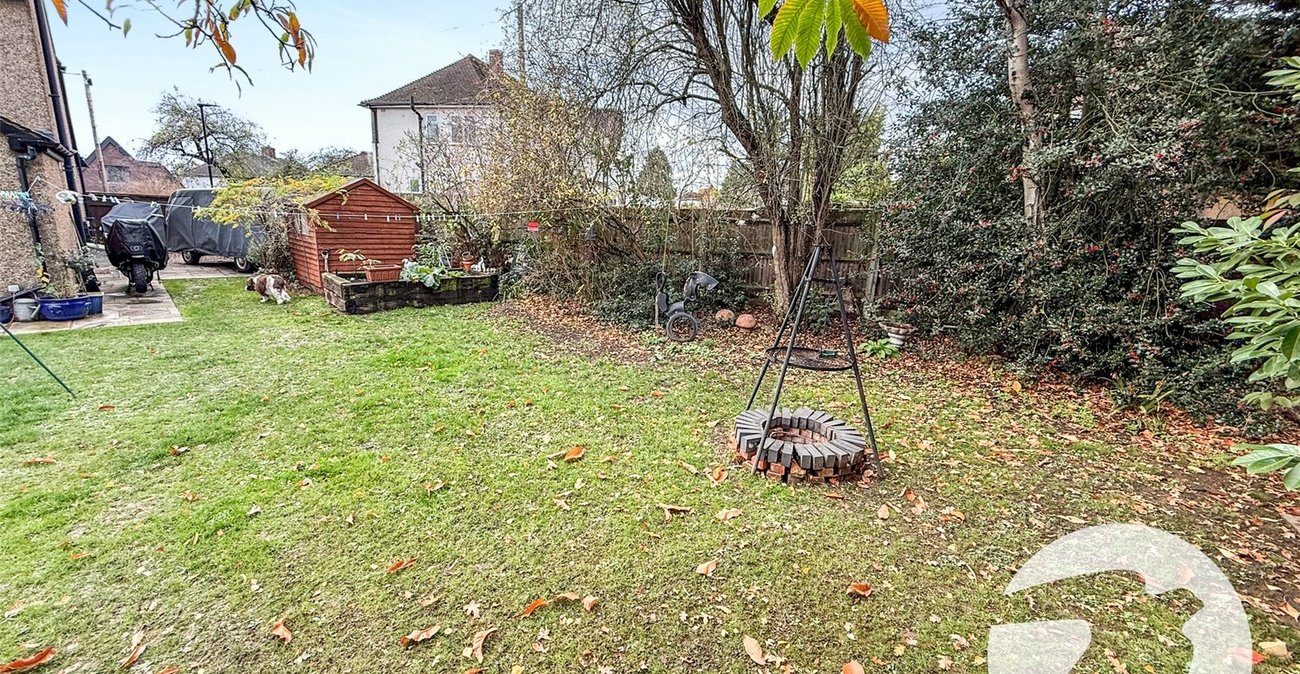 5 bedroom house for sale in London | Robinson Jackson