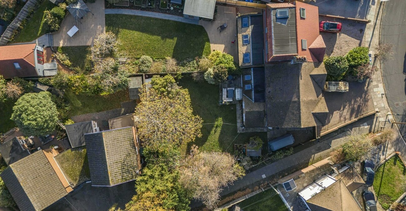 5 bedroom house for sale in London | Robinson Jackson